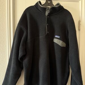 Patagonia sweatshirt men’s size XL black  used good condition